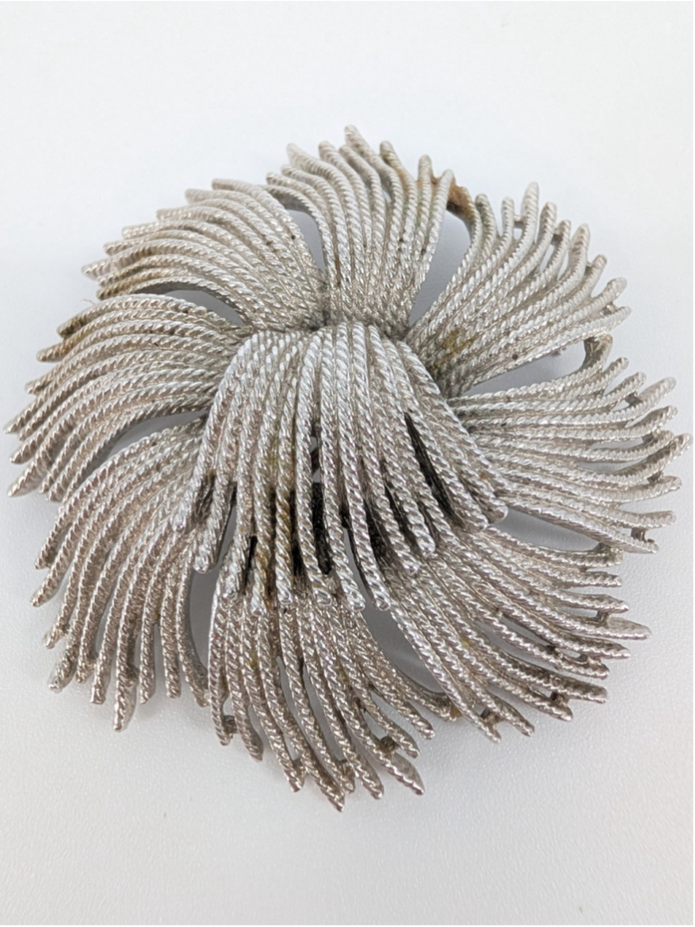 Vintage Monet Cordelia Brooch SilverTone Starburst Fringe Statement Pin Brooched